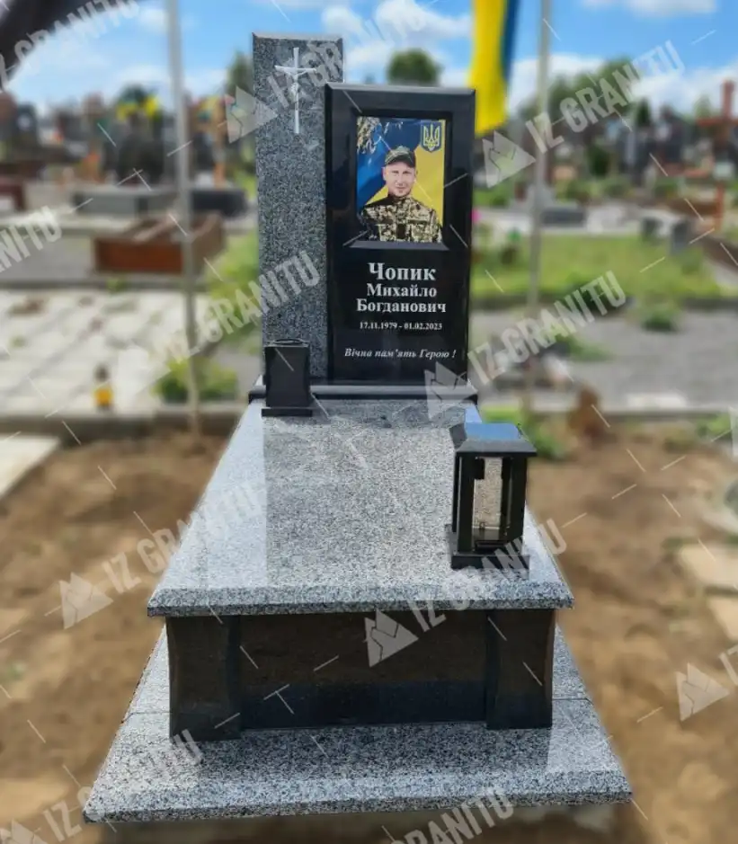 Пам'ятник для військових 5